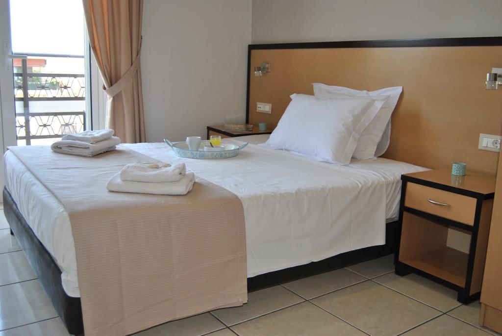 Theofilos City Hotel ハニア 部屋 写真