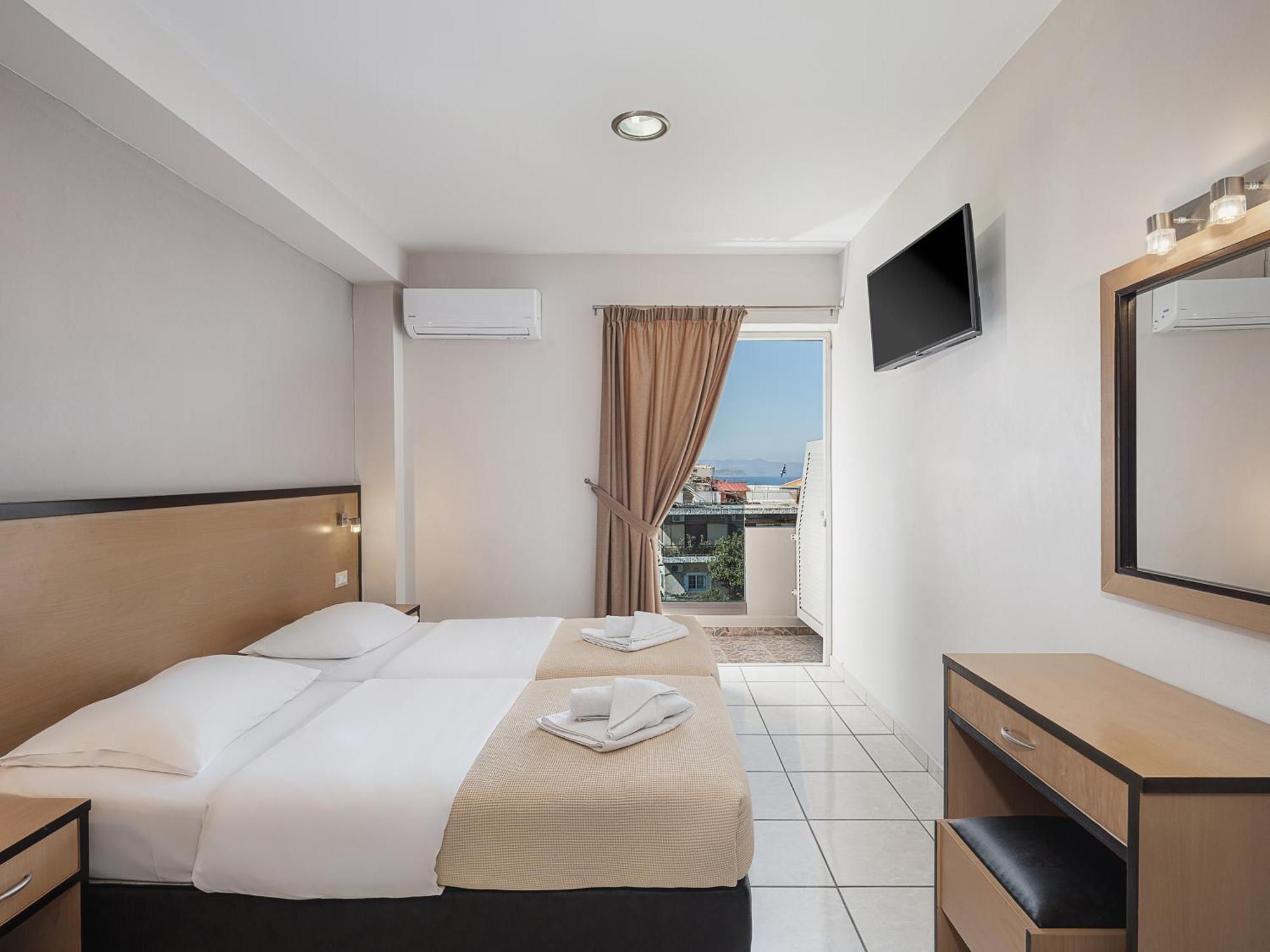 Theofilos City Hotel ハニア エクステリア 写真