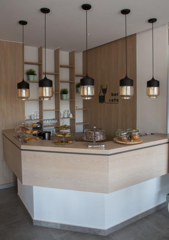 Theofilos City Hotel ハニア エクステリア 写真