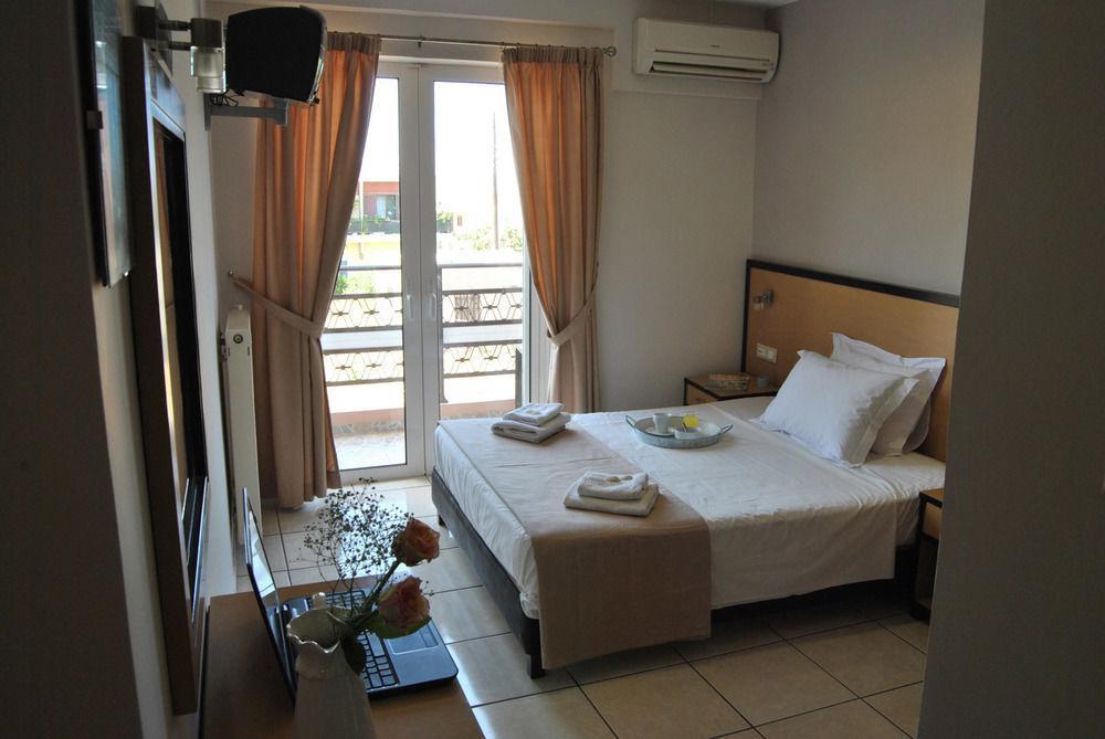 Theofilos City Hotel ハニア エクステリア 写真